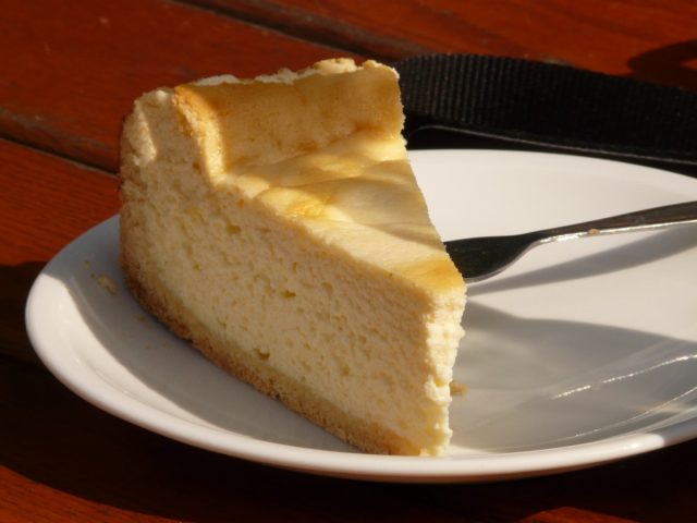 Italian Cheesecake with Pecan Crust Recipe Photo - Diabetic Gourmet Magazine Recipes