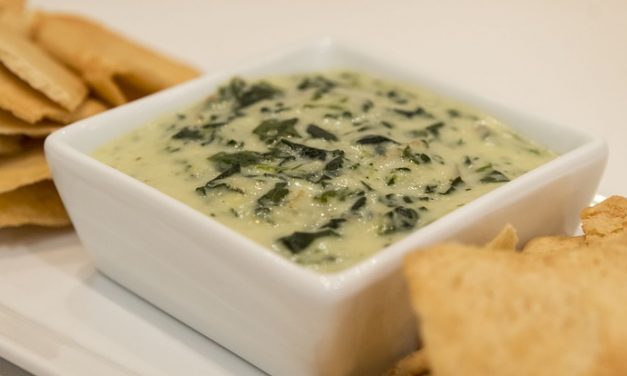 Warm Spinach-Artichoke Dip