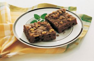 Date-Nut Bars recipe photo from the Diabetic Gourmet Magazine diabetic recipes archive.