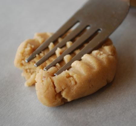 Golden Peanut Butter Cookies Recipe Photo - Diabetic Gourmet Magazine Recipes