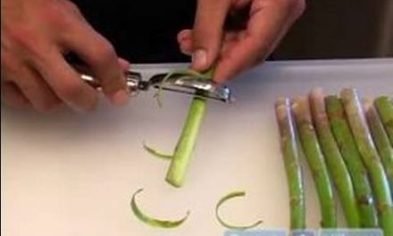 Preparing Asparagus for Healthy Cooking Recipes