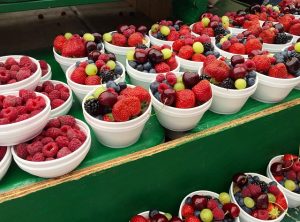 Fresh Fruit : a Good Diabetic Snack Choice